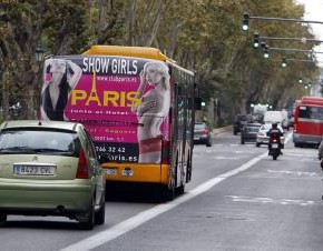 La Generalitat afirma que los anuncios eróticos se retirarán de los autobuses metropolitanos de Valencia